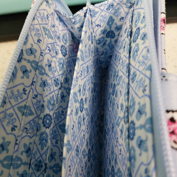 Vera Bradley Turnlock Wallet Magnifique Leaf NWT - Picture 4 of 4